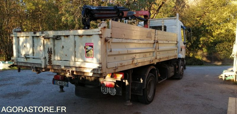 Camion benne avec grue - Kamyon: fotoğraf 1 Camion benne avec grue - Kamyon: fotoğraf 1