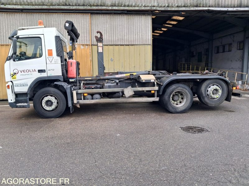 R51857-PORTEUR POLYBENNE VOLVO FM 370-ANNÉE 2010-BRAS GUIMA PALFINGER-502085 KM - Kamyon: fotoğraf 2 R51857-PORTEUR POLYBENNE VOLVO FM 370-ANNÉE 2010-BRAS GUIMA PALFINGER-502085 KM - Kamyon: fotoğraf 2