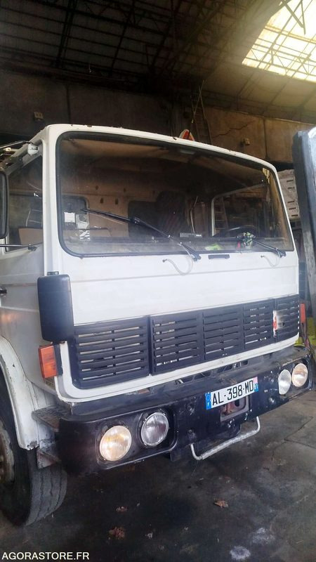 Renault Poids lourd G230 - 1985 - 564616KM - Kamyon: fotoğraf 1 Renault Poids lourd G230 - 1985 - 564616KM - Kamyon: fotoğraf 1