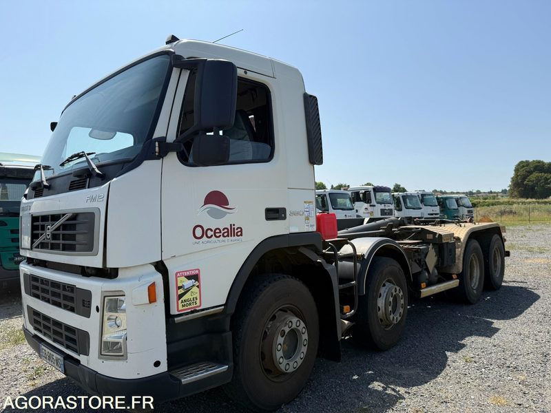 VOLVO FM12 380 - 2004 - 636 982 - Kamyon: fotoğraf 1 VOLVO FM12 380 - 2004 - 636 982 - Kamyon: fotoğraf 1