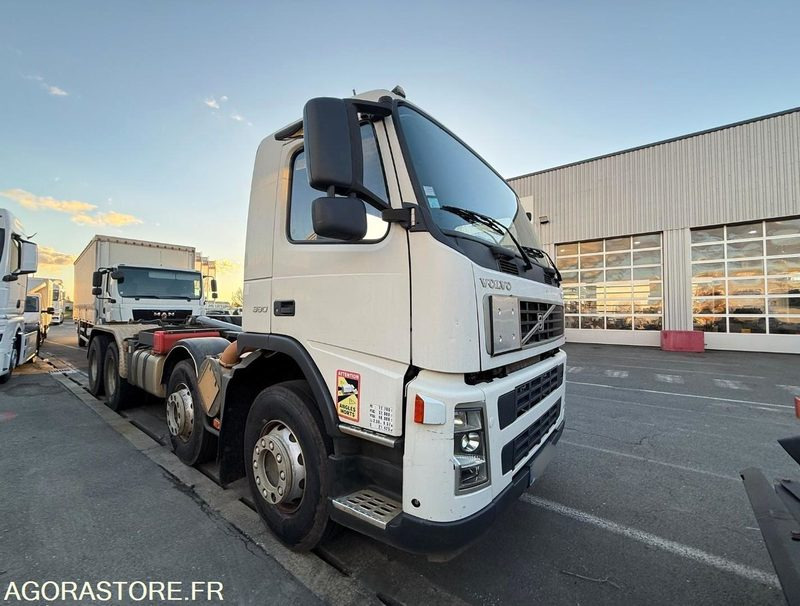 VOLVO FM12 380 - 2004 - 636 982 - Kamyon: fotoğraf 2 VOLVO FM12 380 - 2004 - 636 982 - Kamyon: fotoğraf 2