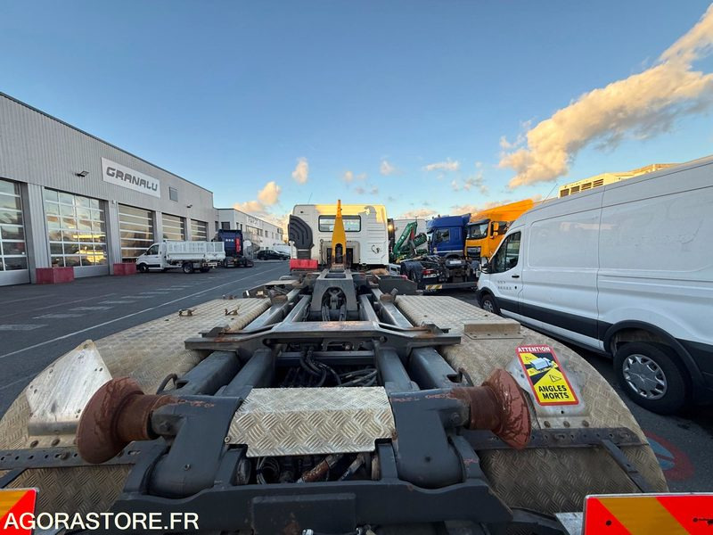 VOLVO FM12 380 - 2004 - 636 982 - Kamyon: fotoğraf 5 VOLVO FM12 380 - 2004 - 636 982 - Kamyon: fotoğraf 5