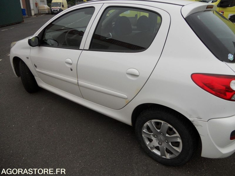 LOT 9 SLT - PEUGEOT 206+ GENERATION - Binek araba: fotoğraf 4 LOT 9 SLT - PEUGEOT 206+ GENERATION - Binek araba: fotoğraf 4