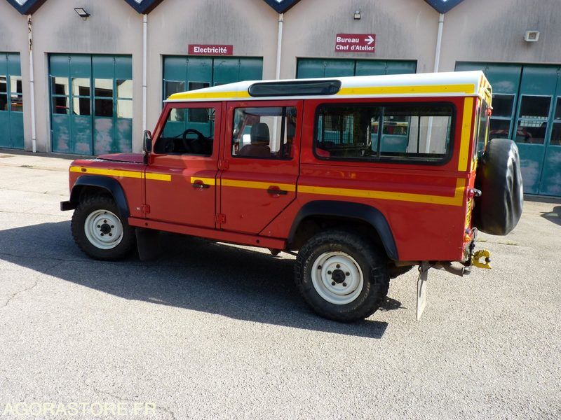 Land Rover Defender Long - SUV: fotoğraf 4 Land Rover Defender Long - SUV: fotoğraf 4