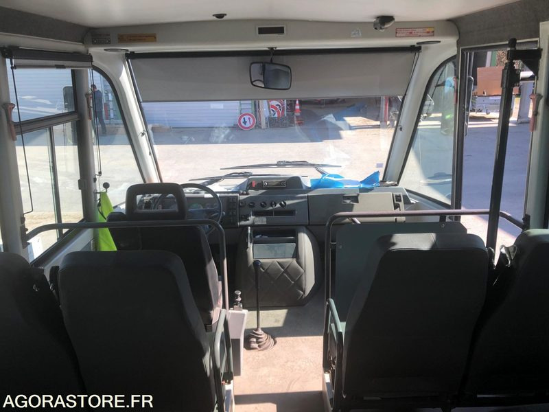 MINI-BUS MERCEDES VARIO - 127178 kms - 2000 - Minibüs, Minivan: fotoğraf 4 MINI-BUS MERCEDES VARIO - 127178 kms - 2000 - Minibüs, Minivan: fotoğraf 4