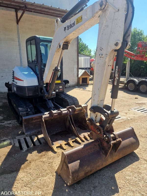 MINI PELLE SUR CHENILLE CAOUTCHOUC BOBCAT 5T E45 AVEC 3 GODETS - 2017 - 1715h - Mini ekskavatör: fotoğraf 1 MINI PELLE SUR CHENILLE CAOUTCHOUC BOBCAT 5T E45 AVEC 3 GODETS - 2017 - 1715h - Mini ekskavatör: fotoğraf 1