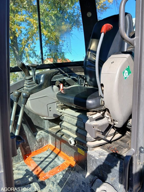 MINI PELLE VOLVO EC 27C - Mini ekskavatör: fotoğraf 4 MINI PELLE VOLVO EC 27C - Mini ekskavatör: fotoğraf 4