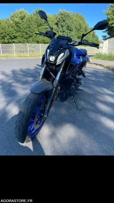 MOTO YAMAHA MT07 - 2021 - 10 500km - Motosiklet: fotoğraf 2 MOTO YAMAHA MT07 - 2021 - 10 500km - Motosiklet: fotoğraf 2