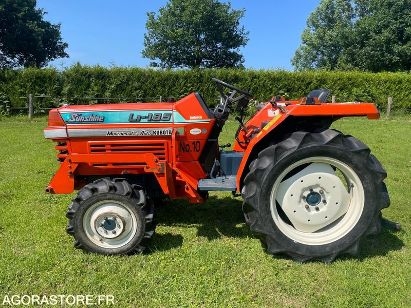 Micro-tracteur Kubota L1-185 - Traktör: fotoğraf 3 Micro-tracteur Kubota L1-185 - Traktör: fotoğraf 3