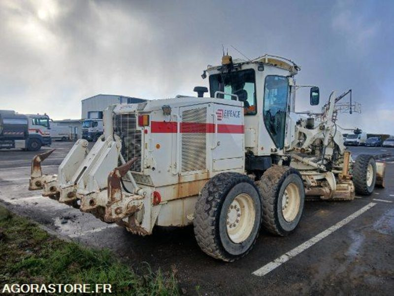NIVEULEUSE - CATERPILLAR - 120M - 2011 - 12600H - Greyder: fotoğraf 3 NIVEULEUSE - CATERPILLAR - 120M - 2011 - 12600H - Greyder: fotoğraf 3