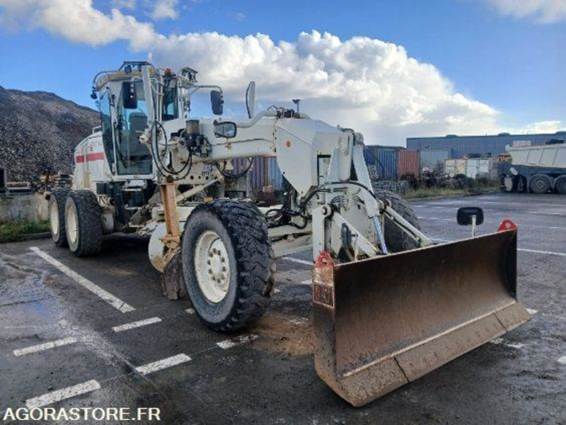 NIVEULEUSE - CATERPILLAR - 120M - 2011 - 12600H - Greyder: fotoğraf 5 NIVEULEUSE - CATERPILLAR - 120M - 2011 - 12600H - Greyder: fotoğraf 5