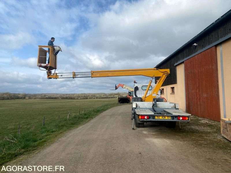 Nacelle Multitel 160 ALU DS monté sur Nissan Cabstar - Araç üzerine platform: fotoğraf 4 Nacelle Multitel 160 ALU DS monté sur Nissan Cabstar - Araç üzerine platform: fotoğraf 4