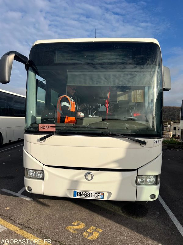 Car Iveco - 2011 - 589675kms - BW 681 CF - Otobüs: fotoğraf 1 Car Iveco - 2011 - 589675kms - BW 681 CF - Otobüs: fotoğraf 1