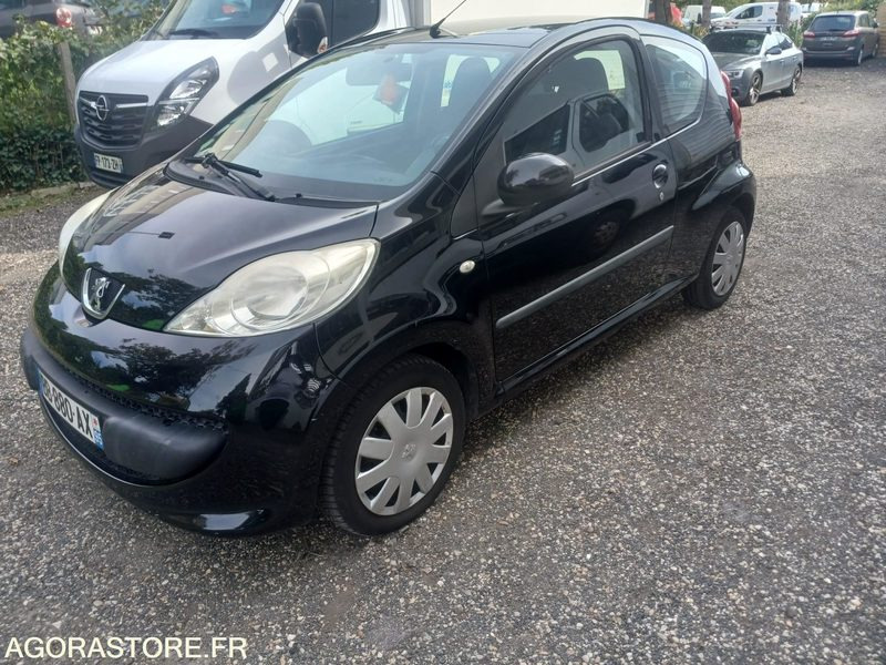 PEUGEOT 107 3 Portes 1.0 i 12V 68cv (boîte auto) 2008 181197km - Binek araba: fotoğraf 1 PEUGEOT 107 3 Portes 1.0 i 12V 68cv (boîte auto) 2008 181197km - Binek araba: fotoğraf 1
