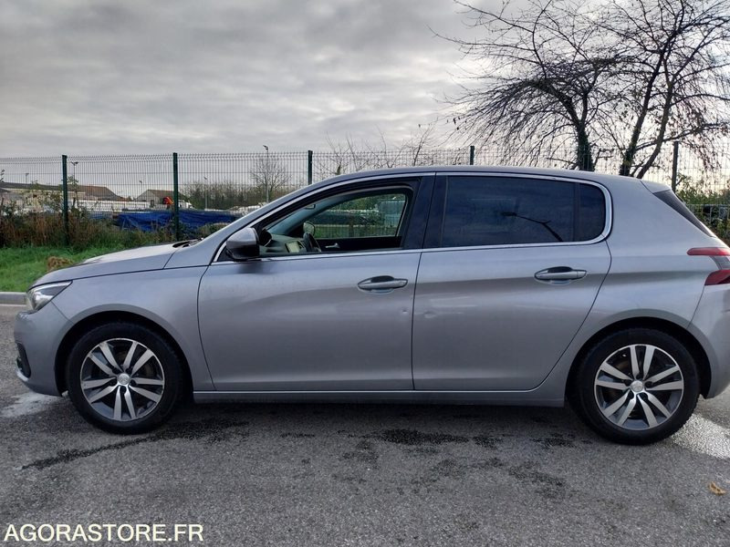 PEUGEOT 308 phase II - 110ch - 2019 - 172160km - ESSENCE - Binek araba: fotoğraf 4 PEUGEOT 308 phase II - 110ch - 2019 - 172160km - ESSENCE - Binek araba: fotoğraf 4