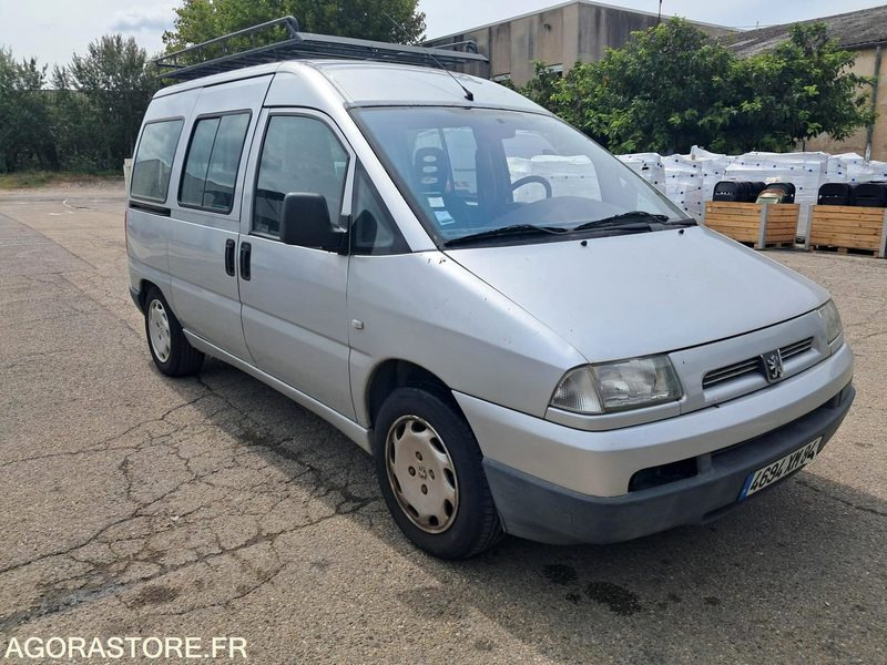 PEUGEOT EXPERT COMBI 8 PLACES - Minibüs, Minivan: fotoğraf 2 PEUGEOT EXPERT COMBI 8 PLACES - Minibüs, Minivan: fotoğraf 2