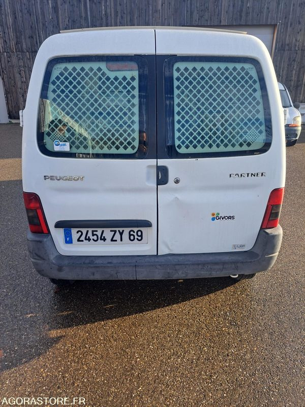 PEUGEOT PARTNER 103583kms 2004 - Küçük panelvan: fotoğraf 5 PEUGEOT PARTNER 103583kms 2004 - Küçük panelvan: fotoğraf 5