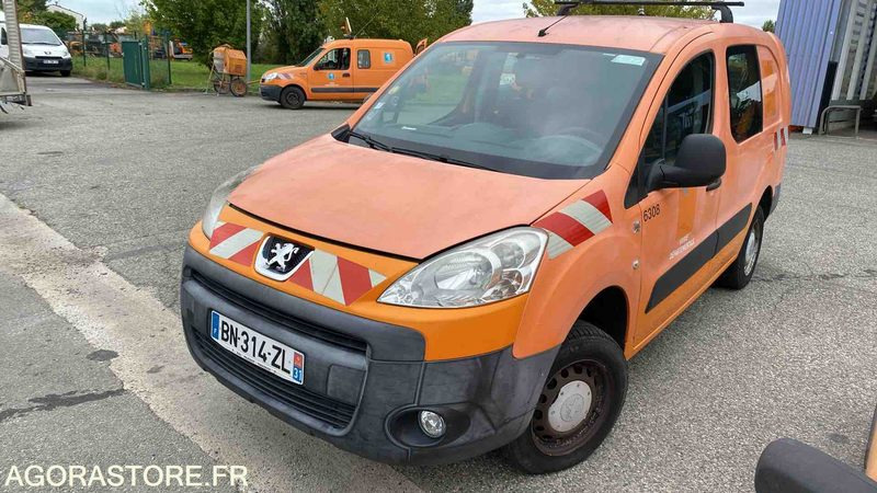 PEUGEOT PARTNER 4X4 DANGEL - 182618 KM - Küçük panelvan: fotoğraf 1 PEUGEOT PARTNER 4X4 DANGEL - 182618 KM - Küçük panelvan: fotoğraf 1