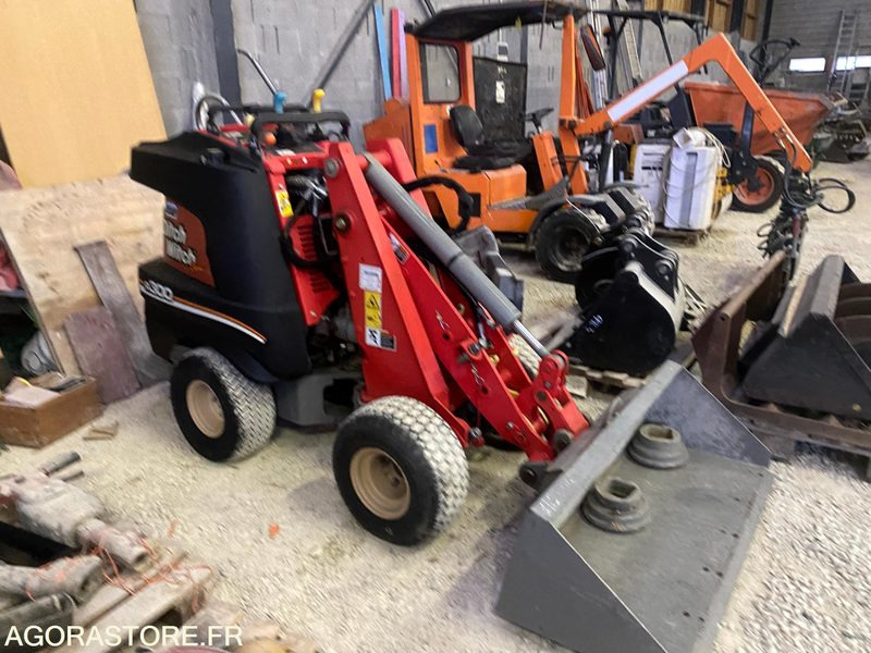PORTE-OUTILS DITCH WITCH ZAHN R300 - Yükleyici: fotoğraf 2 PORTE-OUTILS DITCH WITCH ZAHN R300 - Yükleyici: fotoğraf 2