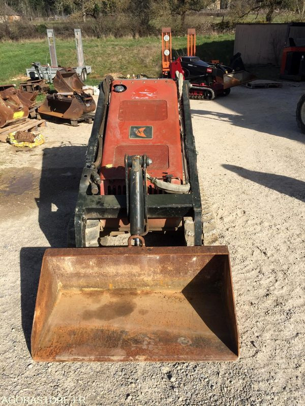 PORTE OUTILS à chenilles DITCH WITCH SK500 - Yükleyici: fotoğraf 3 PORTE OUTILS à chenilles DITCH WITCH SK500 - Yükleyici: fotoğraf 3