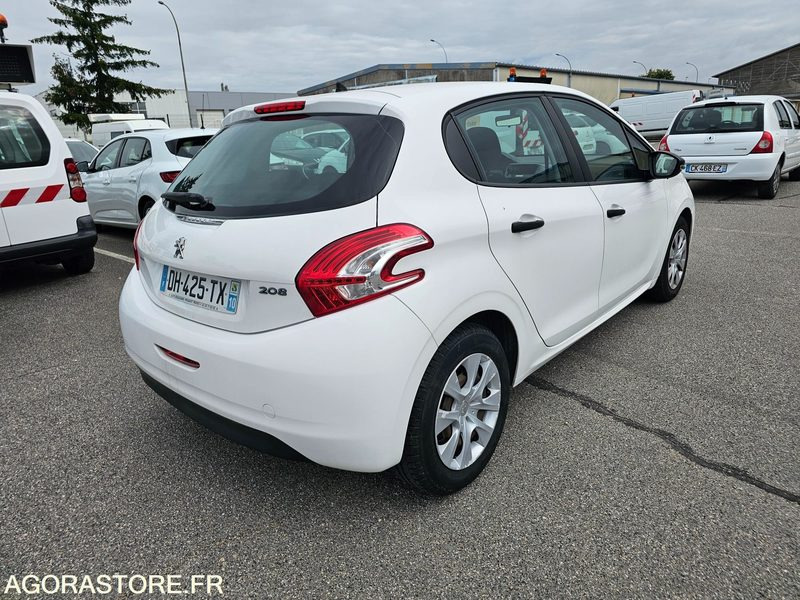 Peugeot 208 - 2014 - 134673km - DH425TX - Binek araba: fotoğraf 3 Peugeot 208 - 2014 - 134673km - DH425TX - Binek araba: fotoğraf 3
