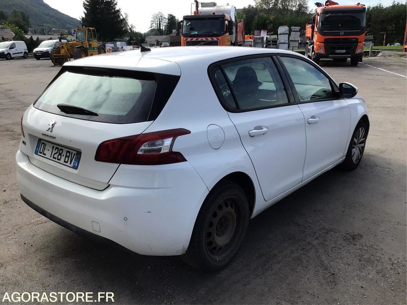 Peugeot 308 - 2014 - 133878kms - (P0403313) - Binek araba: fotoğraf 2 Peugeot 308 - 2014 - 133878kms - (P0403313) - Binek araba: fotoğraf 2