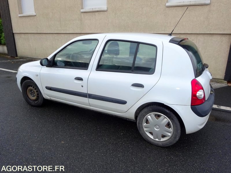 RENAULT CLIO - 2005 - 169150KM - Binek araba: fotoğraf 3 RENAULT CLIO - 2005 - 169150KM - Binek araba: fotoğraf 3