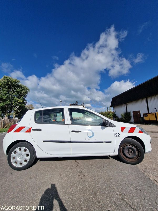 RENAULT CLIO 3 - LOT N°1 - Binek araba: fotoğraf 5 RENAULT CLIO 3 - LOT N°1 - Binek araba: fotoğraf 5