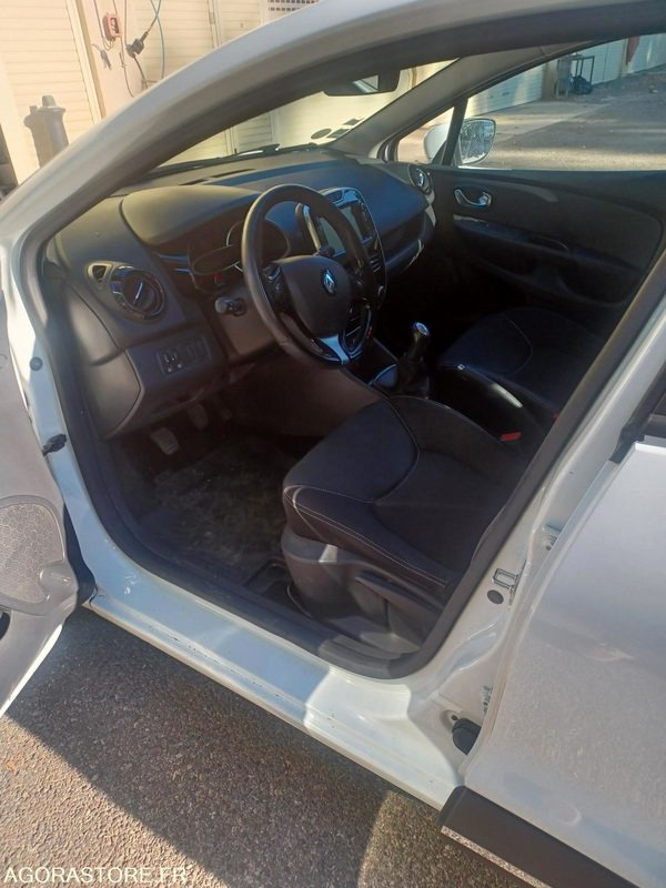 RENAULT CLIO 4 - 5 PLACES - REF SCP/1007 - Binek araba: fotoğraf 4 RENAULT CLIO 4 - 5 PLACES - REF SCP/1007 - Binek araba: fotoğraf 4