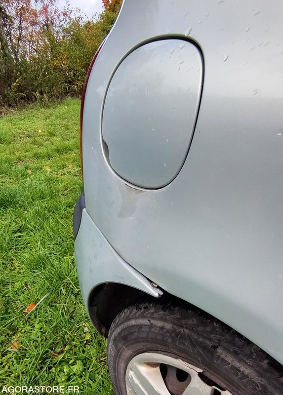 RENAULT CLIO II - Binek araba: fotoğraf 3 RENAULT CLIO II - Binek araba: fotoğraf 3