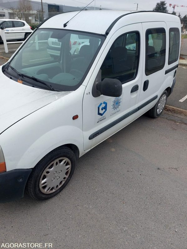 RENAULT KANGOO - 2000 - 119 023KM - NON ROULANT - Küçük panelvan: fotoğraf 1 RENAULT KANGOO - 2000 - 119 023KM - NON ROULANT - Küçük panelvan: fotoğraf 1