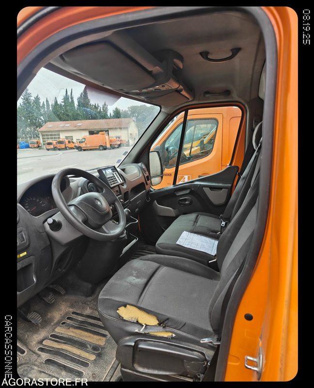 RENAULT MASTER BA-551-XB - MOTEUR TOURNANT - FOURGON AMENAGE - Panelvan: fotoğraf 4 RENAULT MASTER BA-551-XB - MOTEUR TOURNANT - FOURGON AMENAGE - Panelvan: fotoğraf 4