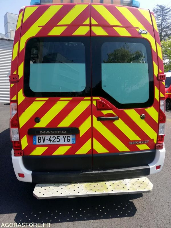 RENAULT MASTER type VSAV - Küçük panelvan: fotoğraf 4 RENAULT MASTER type VSAV - Küçük panelvan: fotoğraf 4