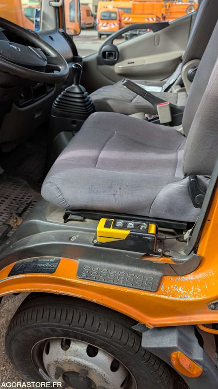 RENAULT MAXITY 110DXI - FM-356-KQ - 2009 - Damperli kamyonet: fotoğraf 2 RENAULT MAXITY 110DXI - FM-356-KQ - 2009 - Damperli kamyonet: fotoğraf 2