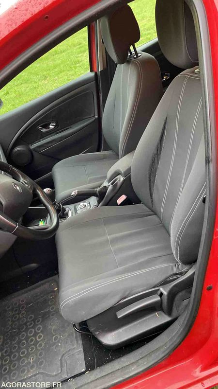 RENAULT MEGANE 309707kms - 2013 - Binek araba: fotoğraf 4 RENAULT MEGANE 309707kms - 2013 - Binek araba: fotoğraf 4