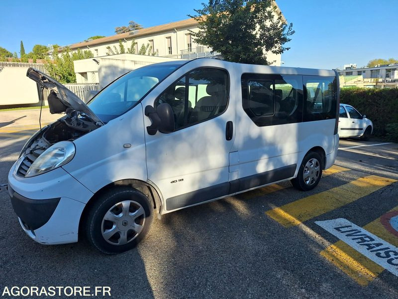 RENAULT TRAFIC - Minibüs, Minivan: fotoğraf 1 RENAULT TRAFIC - Minibüs, Minivan: fotoğraf 1