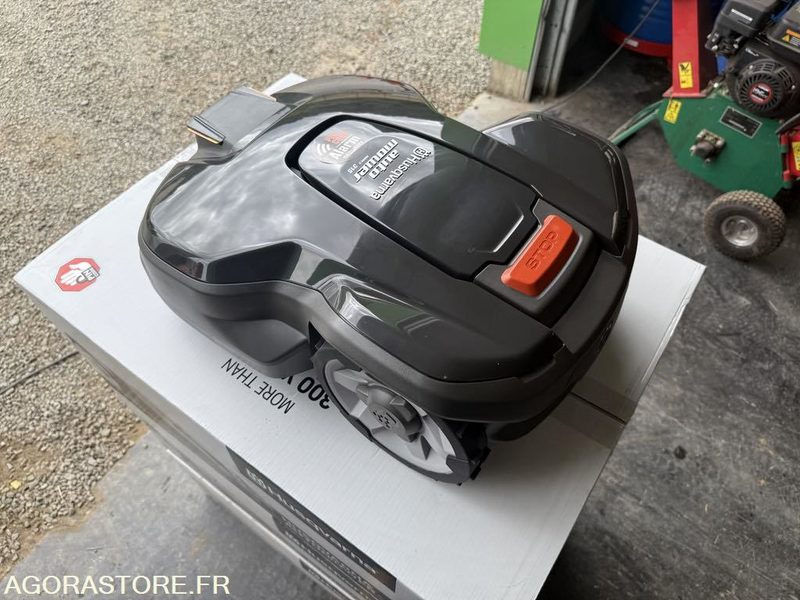 ROBOT de tonte NEUF 305 Husqvarna Unitaire - Çim biçme makinesi: fotoğraf 3 ROBOT de tonte NEUF 305 Husqvarna Unitaire - Çim biçme makinesi: fotoğraf 3