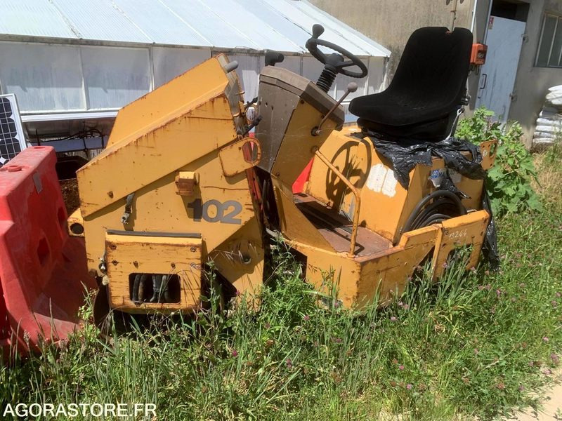 ROULEAU CYLINDRE (compresseur) - Yol silindiri: fotoğraf 1 ROULEAU CYLINDRE (compresseur) - Yol silindiri: fotoğraf 1