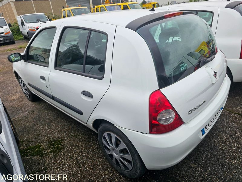 Renault Clio - 2007 - 237145km - DY887CL - Binek araba: fotoğraf 4 Renault Clio - 2007 - 237145km - DY887CL - Binek araba: fotoğraf 4