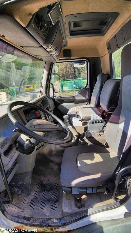 Renault KERAX 2004 - 252967 kms - Damperli kamyonet: fotoğraf 5 Renault KERAX 2004 - 252967 kms - Damperli kamyonet: fotoğraf 5