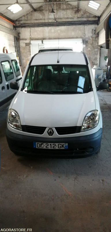 Renault Kangoo 180133 kms 2007 - Küçük panelvan: fotoğraf 4 Renault Kangoo 180133 kms 2007 - Küçük panelvan: fotoğraf 4