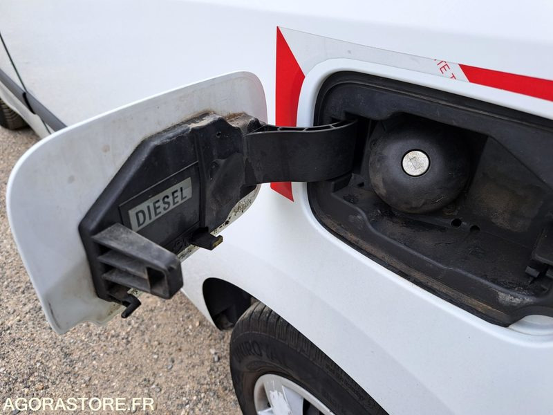 Renault Kangoo - 2012 - 102431kms - Küçük panelvan: fotoğraf 4 Renault Kangoo - 2012 - 102431kms - Küçük panelvan: fotoğraf 4