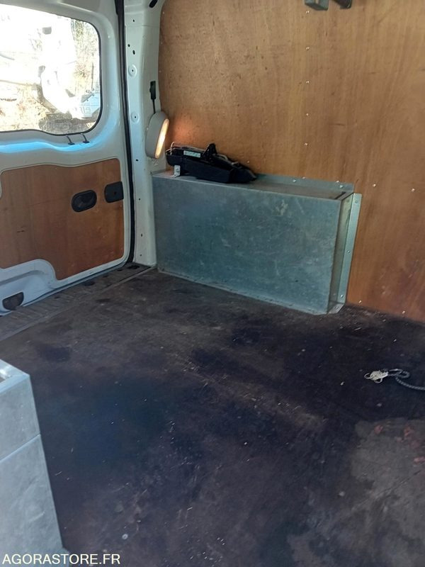 Küçük panelvan Renault Kangoo - 2016 - 147842 kms: fotoğraf 10
