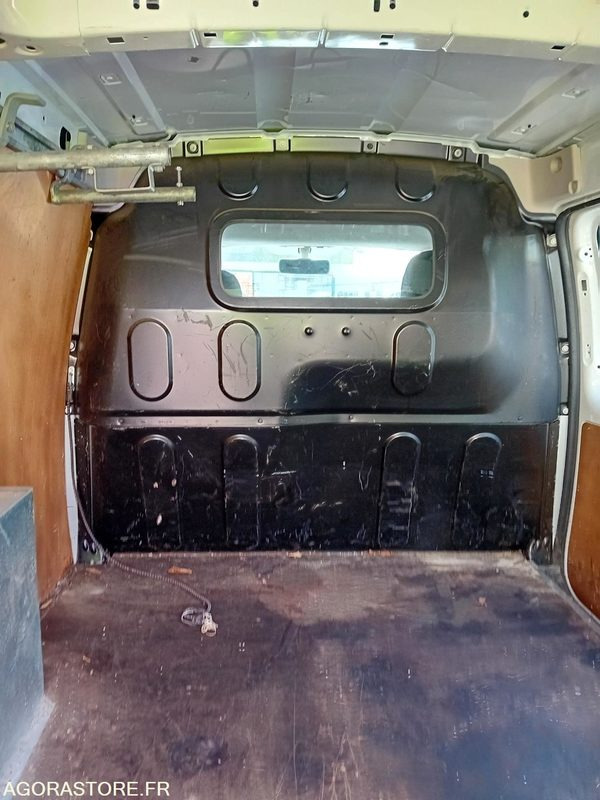 Küçük panelvan Renault Kangoo - 2016 - 147842 kms: fotoğraf 13