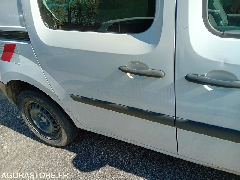 Küçük panelvan Renault Kangoo - 2016 - 147842 kms: fotoğraf 7