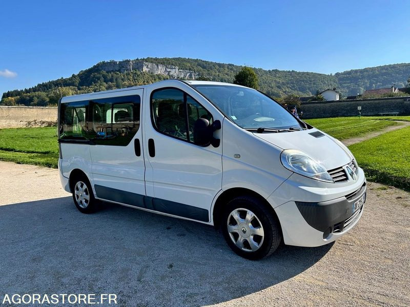 Renault Trafic 2 - 2010 - 141000 kms - Minibüs, Minivan: fotoğraf 1 Renault Trafic 2 - 2010 - 141000 kms - Minibüs, Minivan: fotoğraf 1