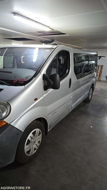 Minibüs, Minivan Renault Trafic - 2004 - 257907kms - 1707-XB-22: fotoğraf 7 Minibüs, Minivan Renault Trafic - 2004 - 257907kms - 1707-XB-22: fotoğraf 7