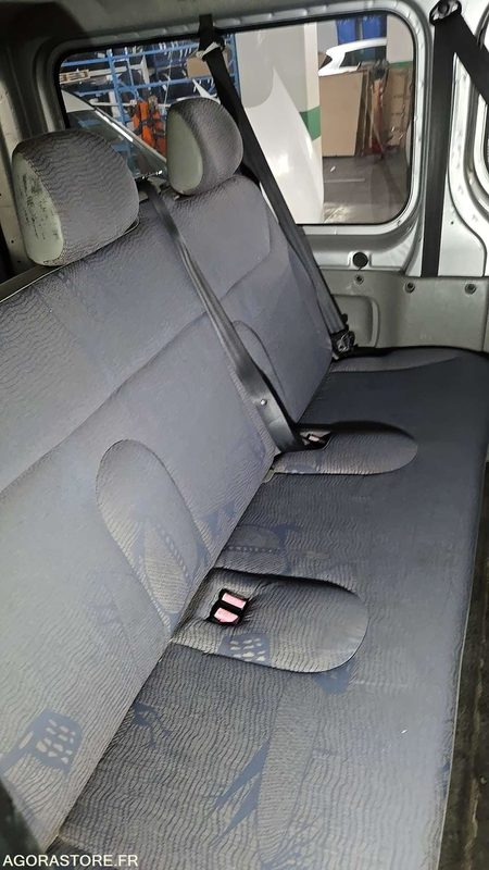 Minibüs, Minivan Renault Trafic - 2004 - 257907kms - 1707-XB-22: fotoğraf 10 Minibüs, Minivan Renault Trafic - 2004 - 257907kms - 1707-XB-22: fotoğraf 10