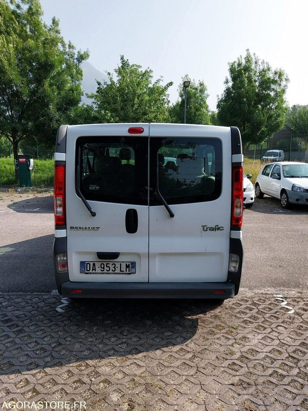 Renault Trafic 9 places DA-953-LM de 2013 avec 135 698 kms - Minibüs, Minivan: fotoğraf 5 Renault Trafic 9 places DA-953-LM de 2013 avec 135 698 kms - Minibüs, Minivan: fotoğraf 5