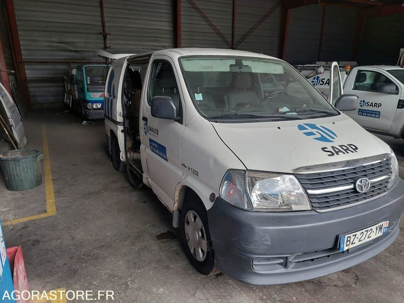 TOYOTA Hiace fourgon HP HUWER 2012 272000KM ROULANT EXPORT UNIQUEMENT - Küçük panelvan: fotoğraf 4 TOYOTA Hiace fourgon HP HUWER 2012 272000KM ROULANT EXPORT UNIQUEMENT - Küçük panelvan: fotoğraf 4
